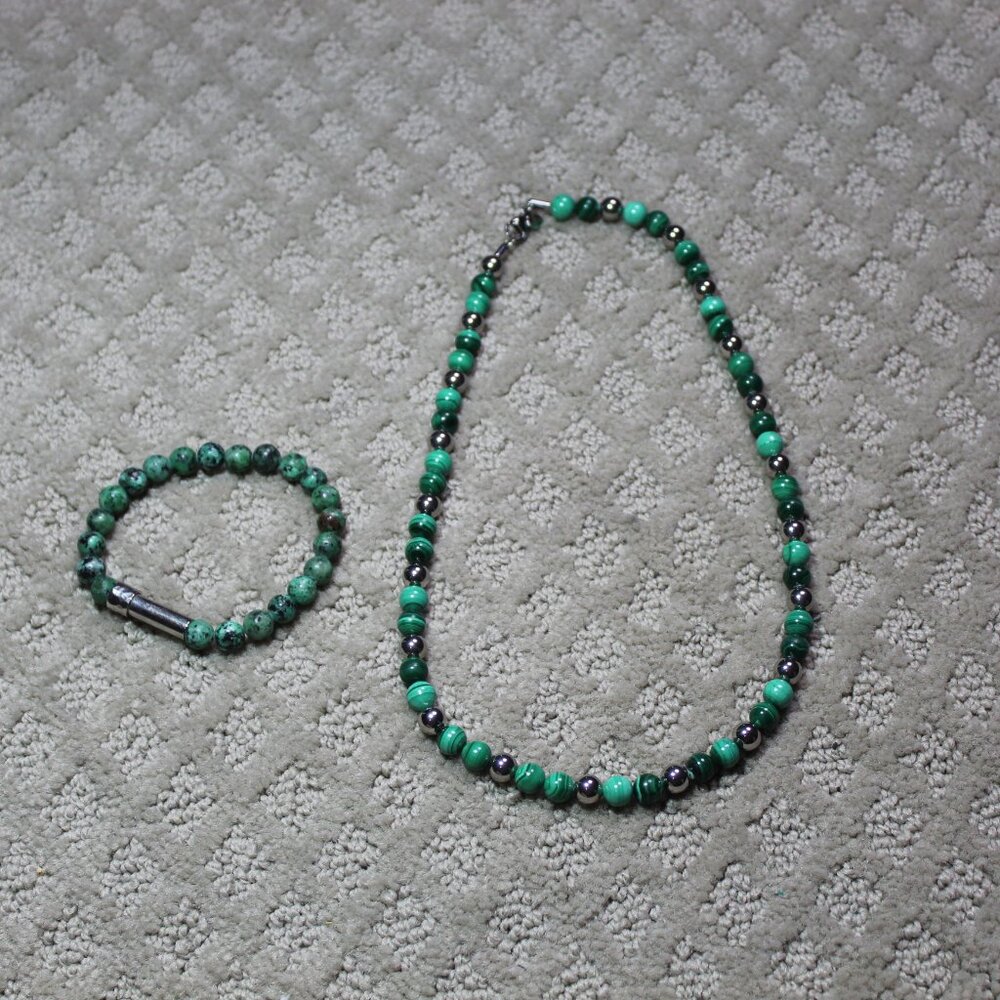 Excellent Malachite  & Beaded Stainless Steel 20 in Necklace and Bracelet Set